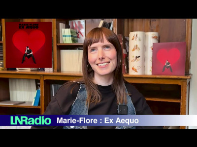Marie-Flore dans la bibliothèque du Bota au micro de Philippe episode artwork
